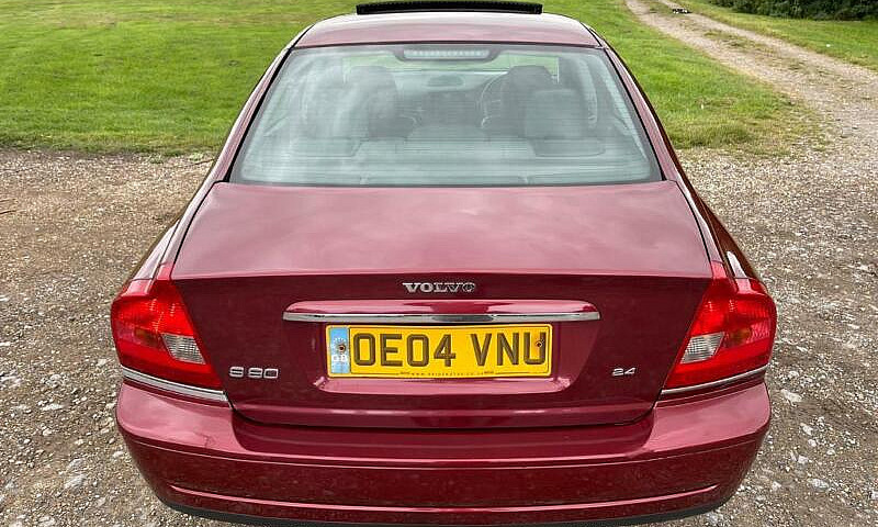 2004 Volvo S80 2.4 S...