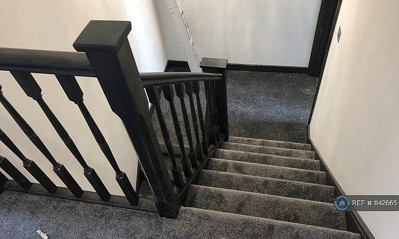 3 Bedroom House In V...