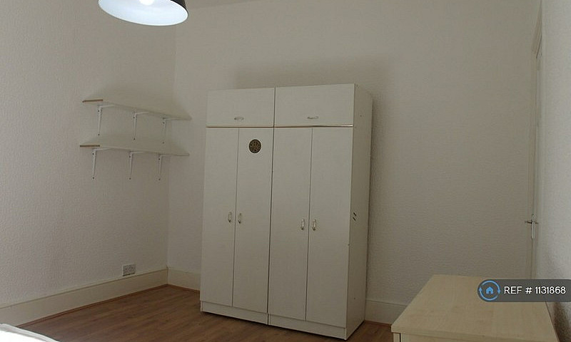 1 Bedroom In Reighto...