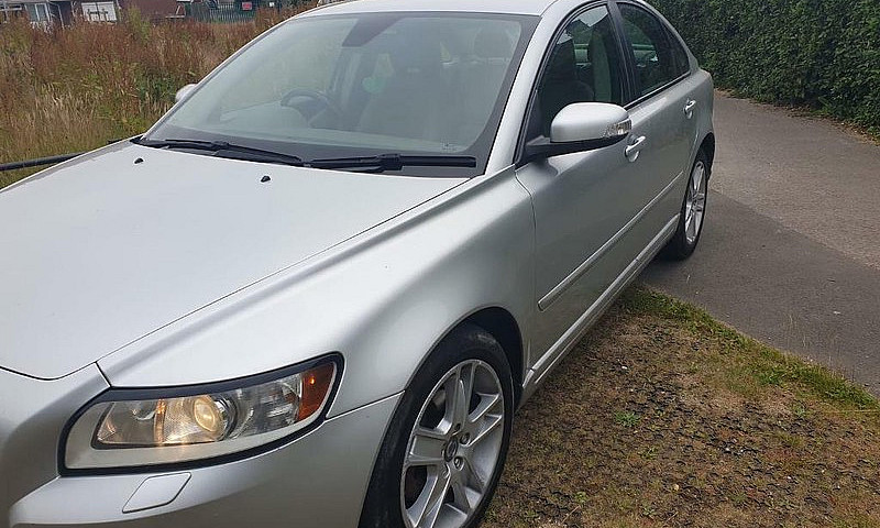Volvo S40 ...