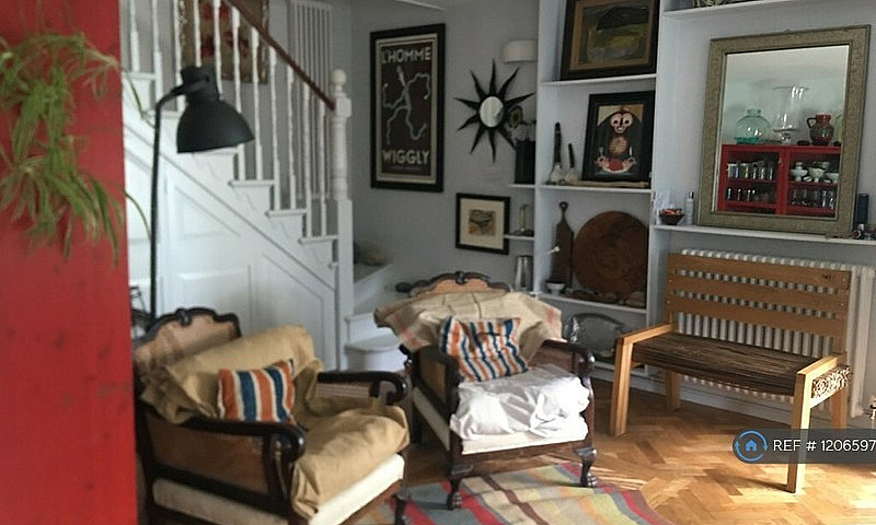 3 Bedroom House In P...