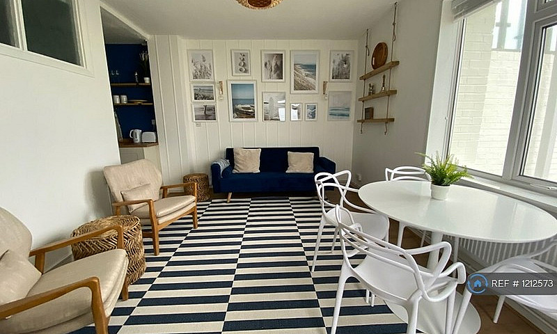 1 Bedroom Flat In Hi...