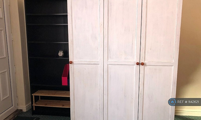 4 Bedroom House In C...