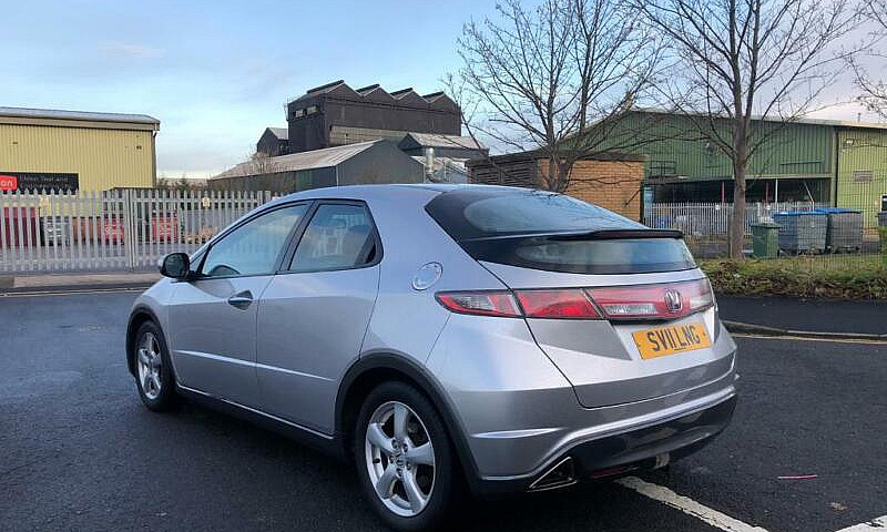 2011 Honda Civic 1.8...