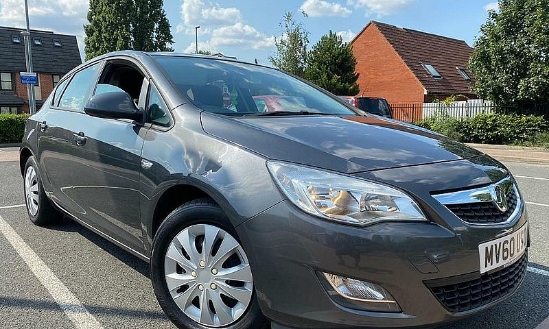 2011 Vauxhall Astra ...