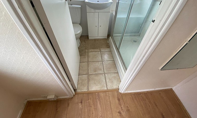 4 Bedroom House Gard...