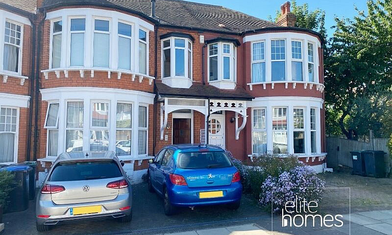 Large 1 Bedroom Grou...