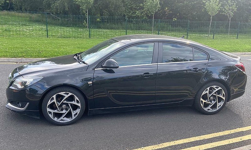 Vauxhall Insignia 2....