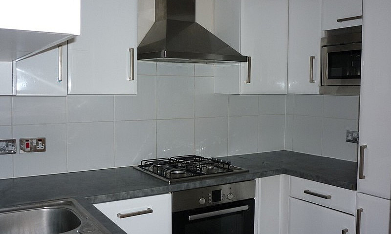 Mile End, E3 5Du - 2...