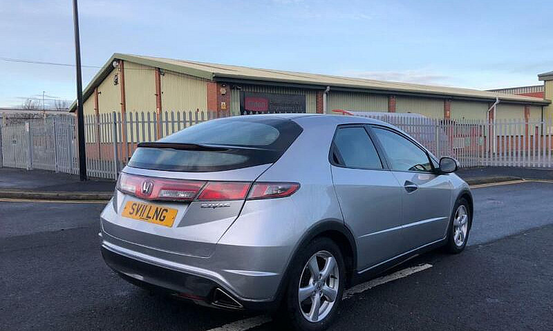 2011 Honda Civic 1.8...