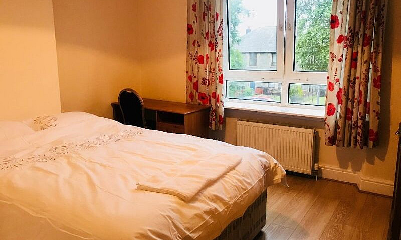 Modern 3 Bed Hmo Fla...