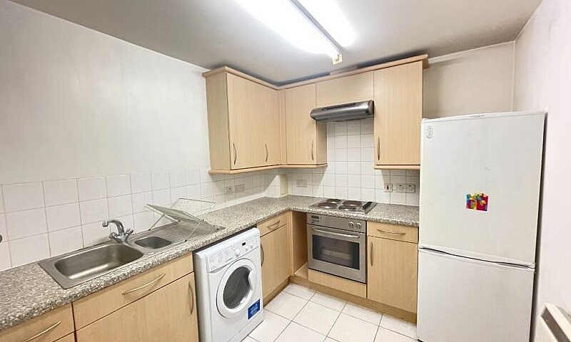 ***Beautiful 1 Bed F...