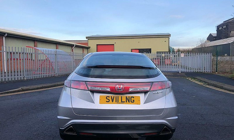 2011 Honda Civic 1.8...