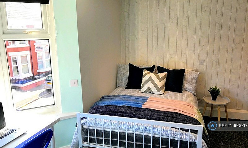 1 Bedroom In Empress...