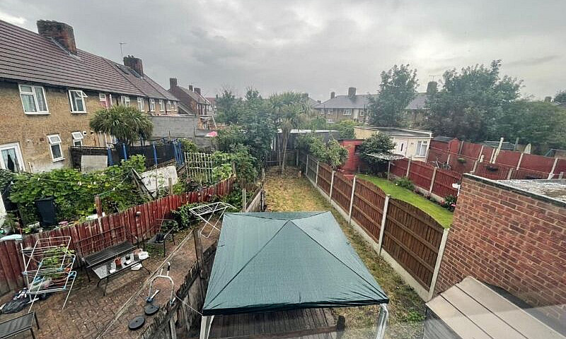 Spacious 2 Bed House...