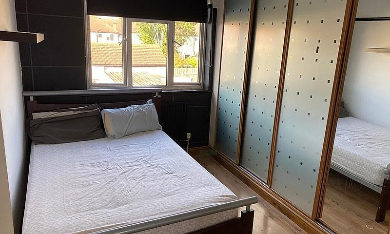 Spacious Double Room...