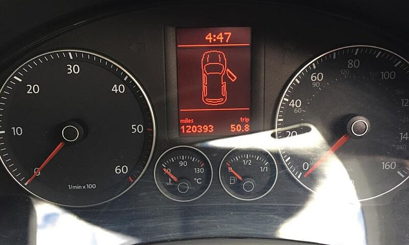 Volkswagen Golf ...