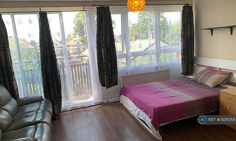 1 Bedroom In Brunel ...