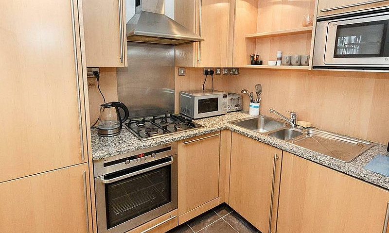 1 Bedroom Flat In Ba...