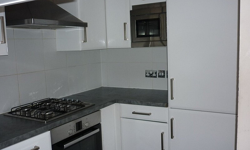 Mile End, E3 5Du - 2...