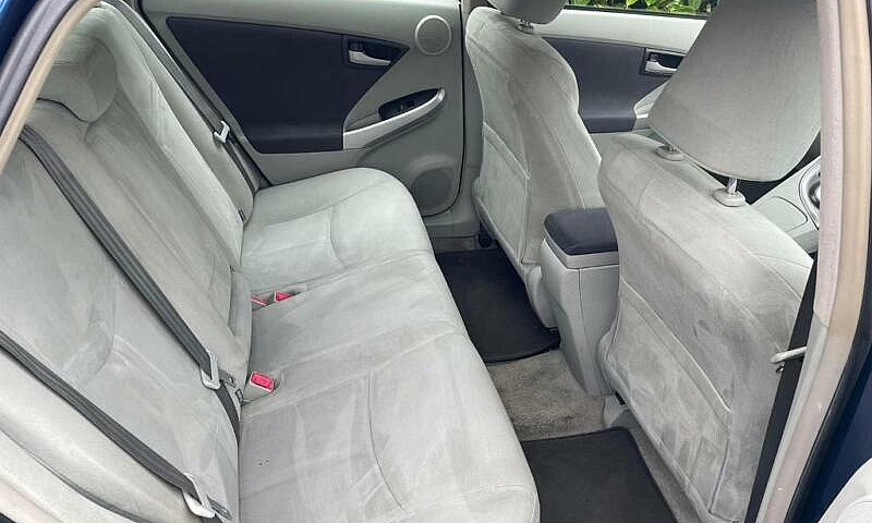 Toyota Prius T Spirt...