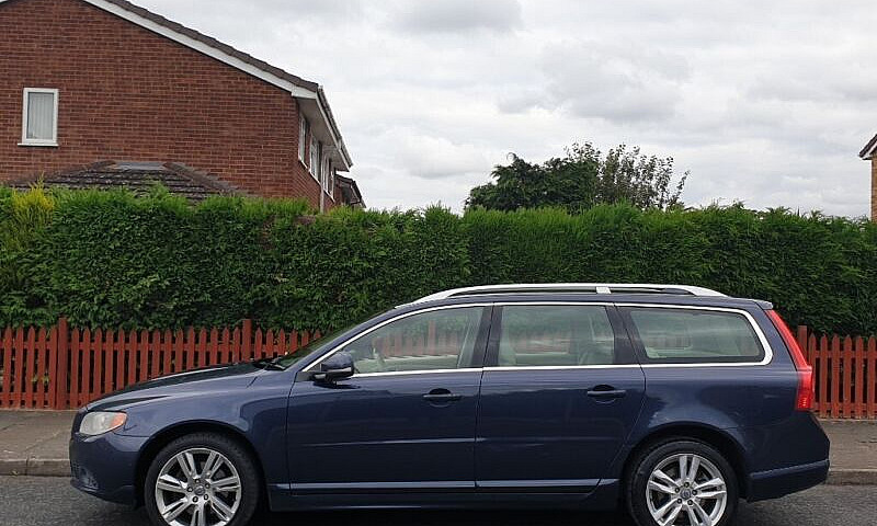 2011 61 Reg-Volvo V7...