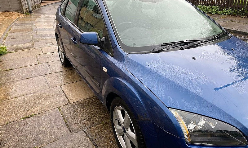Ford Focus Zetec Cli...