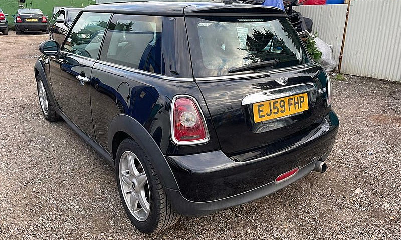 Mini Cooper 1.6 Auto...