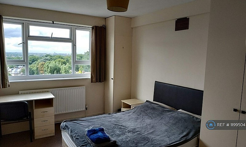 4 Bedroom Flat In Cu...