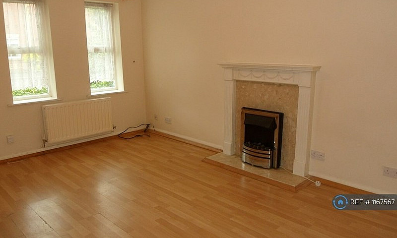 3 Bedroom House In B...