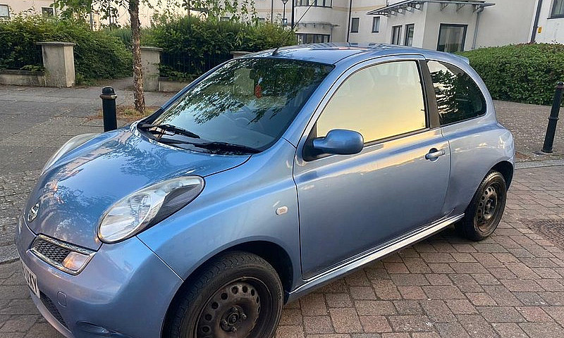 Nissan Mirca...