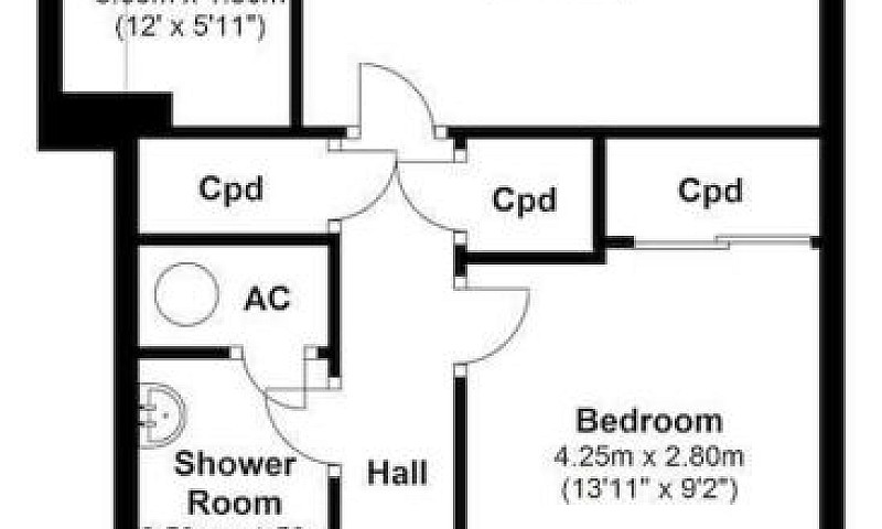 1 Bedroom Flat In De...