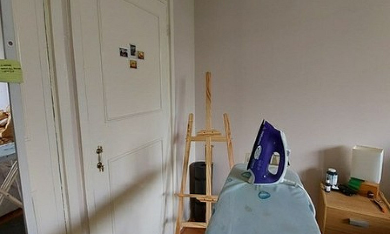 3 Bedroom Flat In Fi...