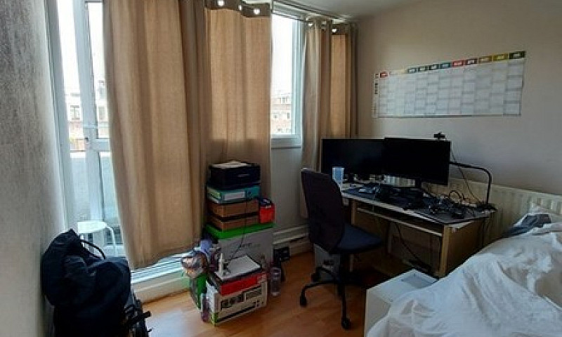 3 Bedroom Flat In Fi...