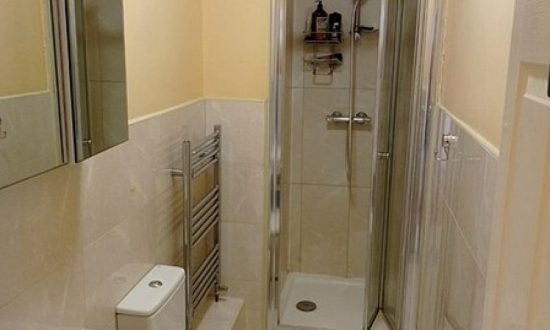 1 Bedroom Flat In Ju...