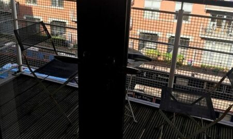 1 Bedroom Flat In Br...