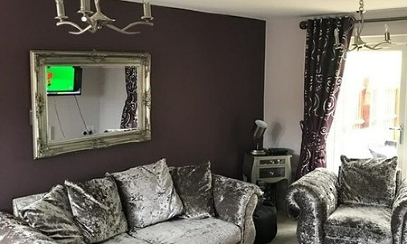 5 Bedroom House In W...