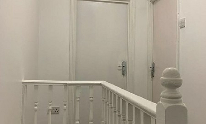 1 Bedroom In London,...