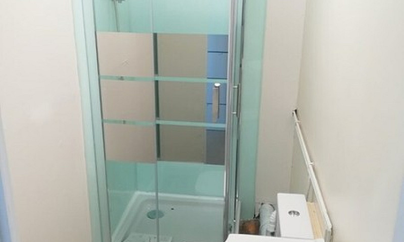 1 Bedroom In Strathm...