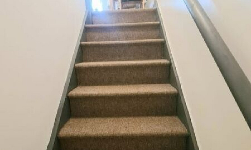 2 Bedroom Flat In Ni...