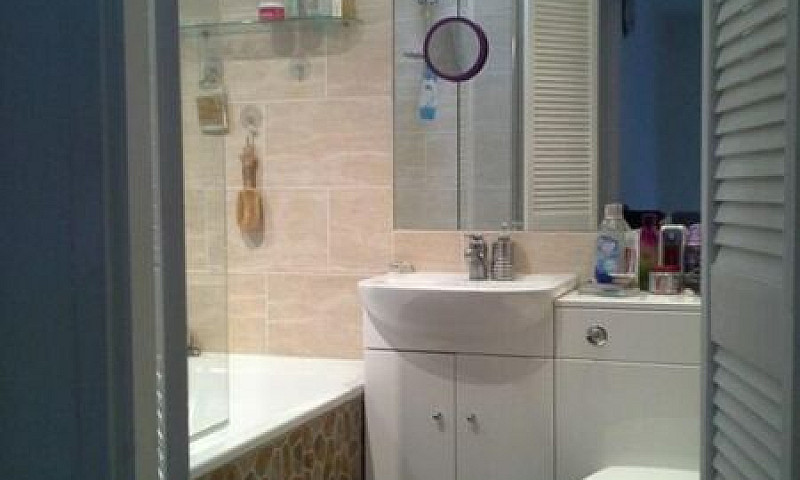 3 Bedroom House In A...