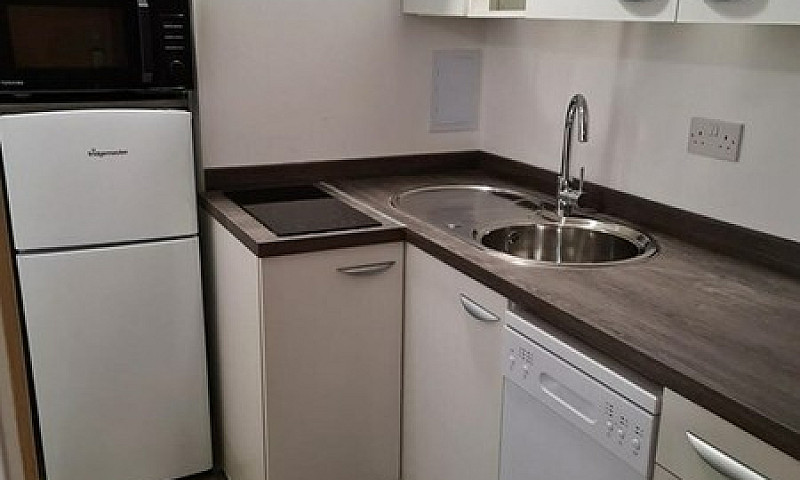 Studio Flat In Kegwo...