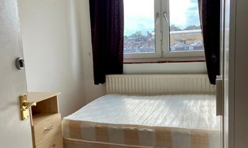 4 Bedroom Flat In We...