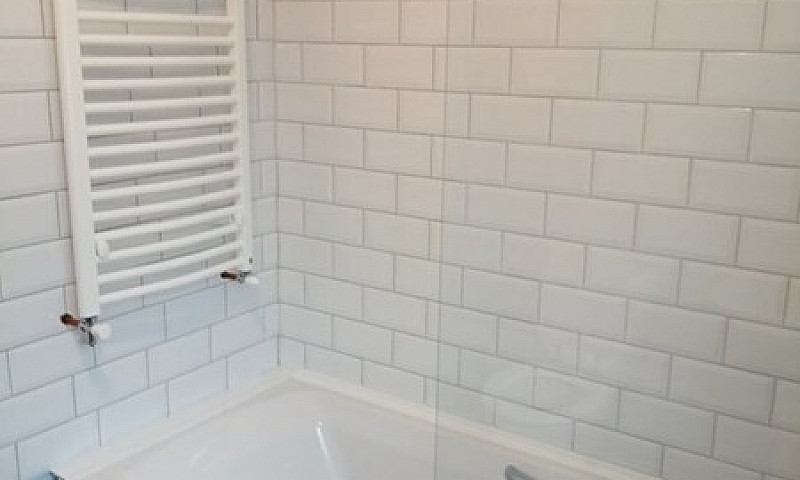 2 Bedroom House In W...