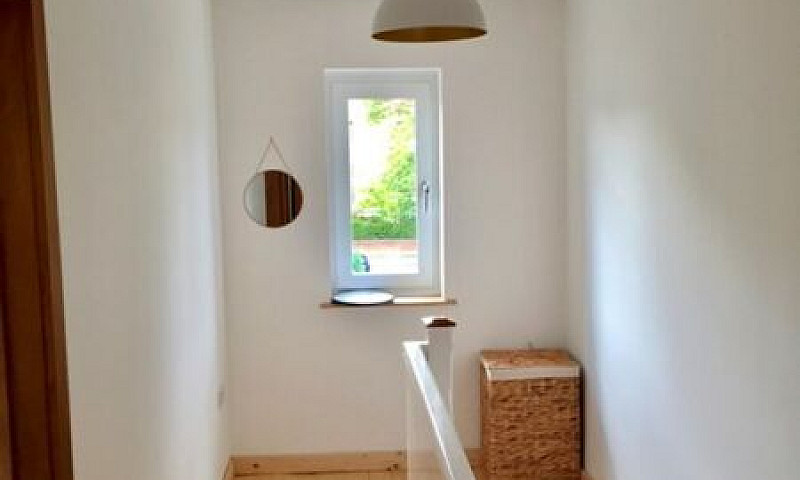 1 Bedroom In Newport...