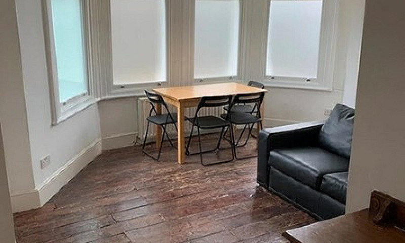 1 Bedroom Flat In Fe...