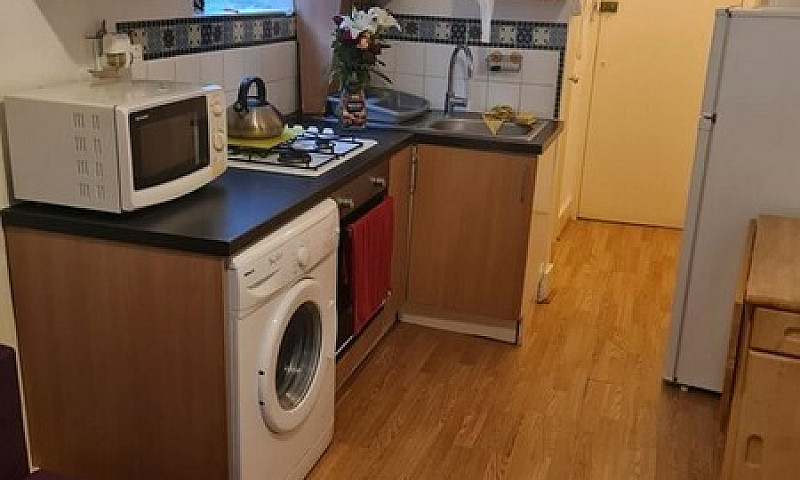 Studio Flat In Archw...