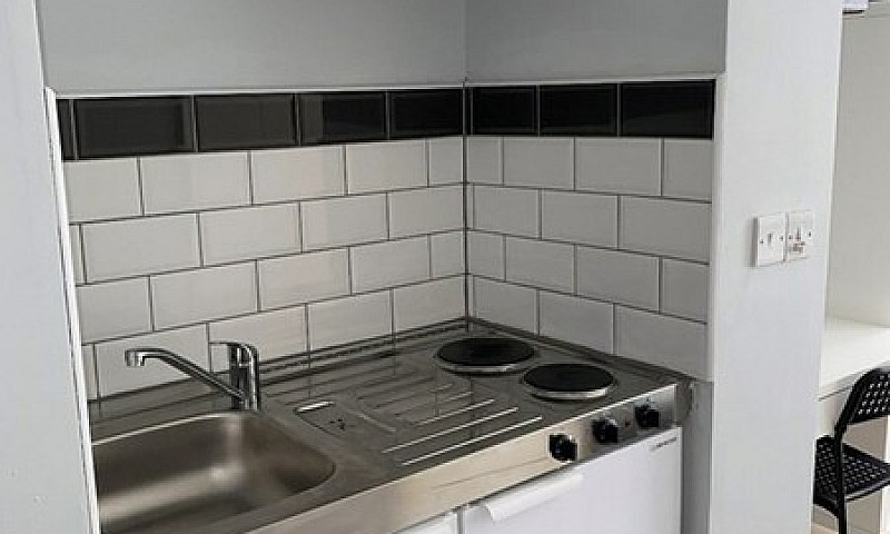Studio Flat In St. J...