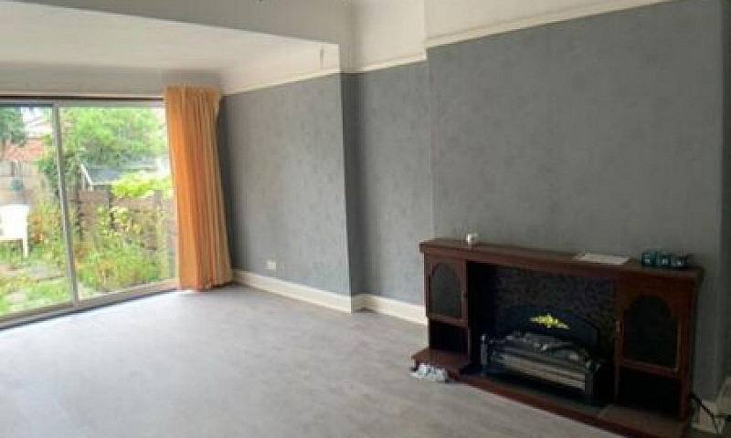 3 Bedroom House In G...