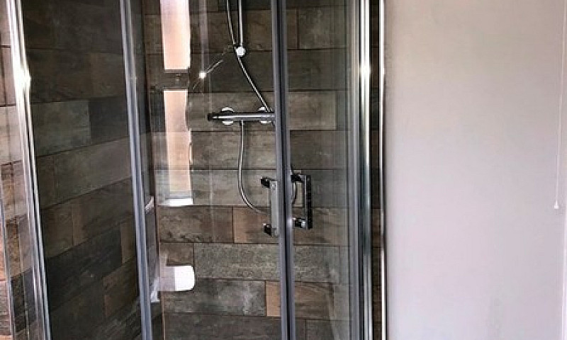 4 Bedroom House In J...